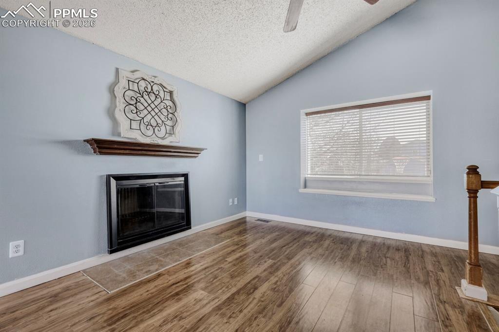 Image 13 of 41: Living Room