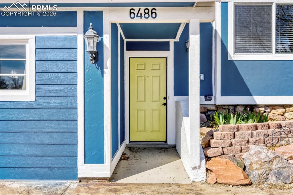 Image 2 of 41: Entry