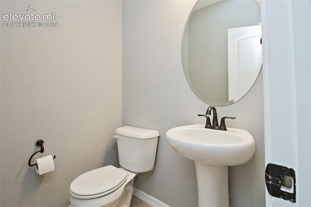 Image 6 of 39: Bathroom