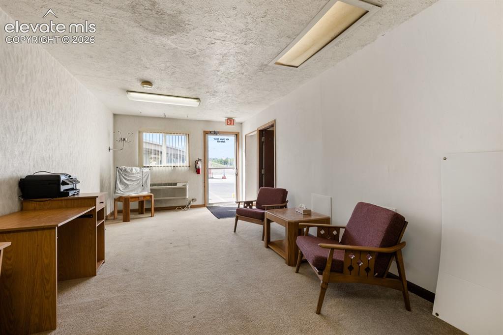 Image 20 of 50: Additional office space that could be great for a Well Clinic, spa or manic
