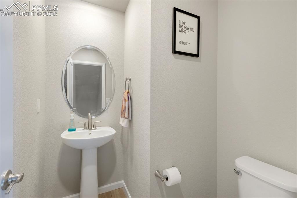 Image 13 of 24: Half bath on Main level