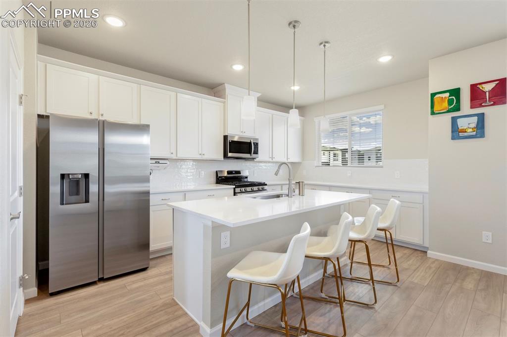 Image 2 of 24: Kitchen