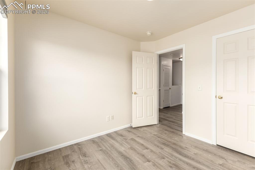 Image 25 of 33: Third bedroom with plenty of naturaly lighting 