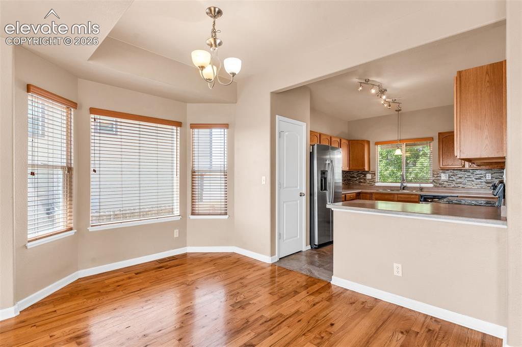 Image 10 of 39: Kitchen