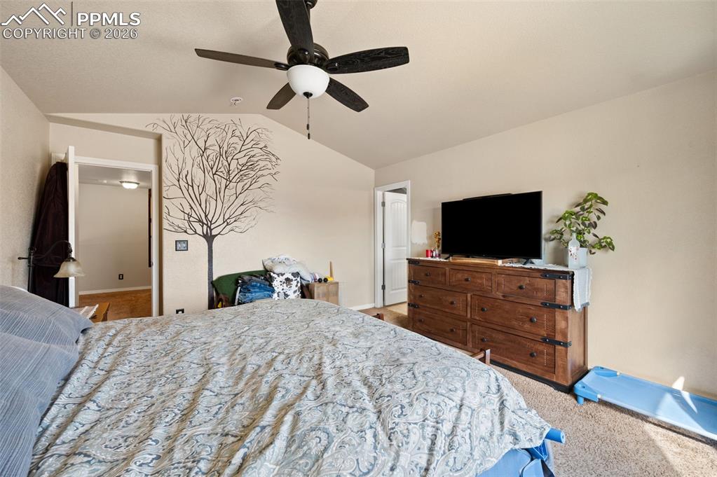 Image 21 of 49: Bedroom