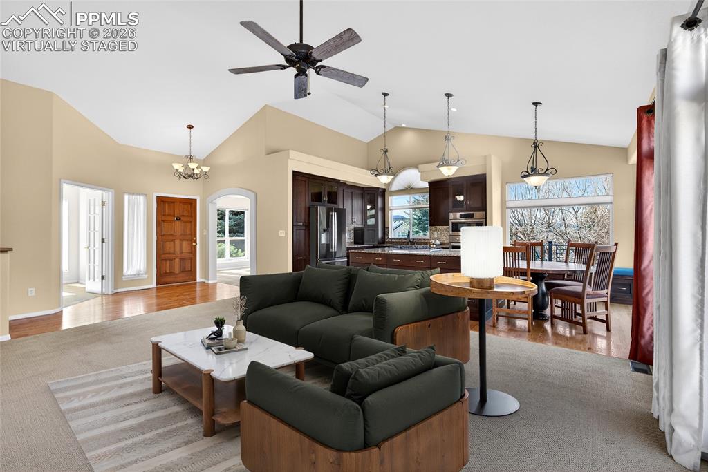 Image 11 of 48: Virtually Staged