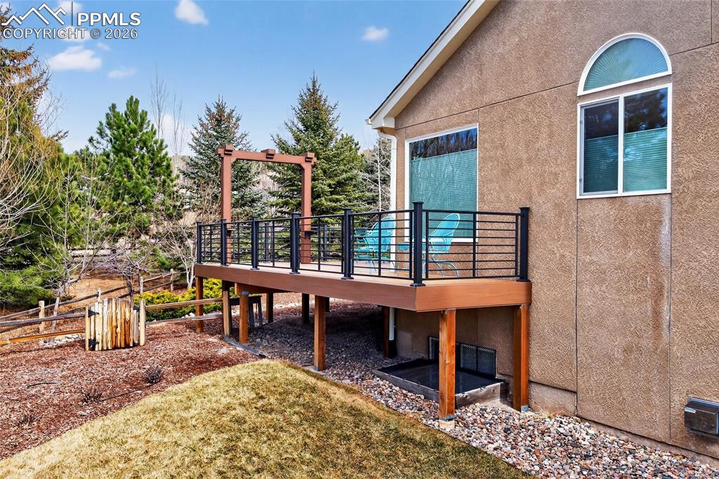 Image 34 of 48: Side of Structure