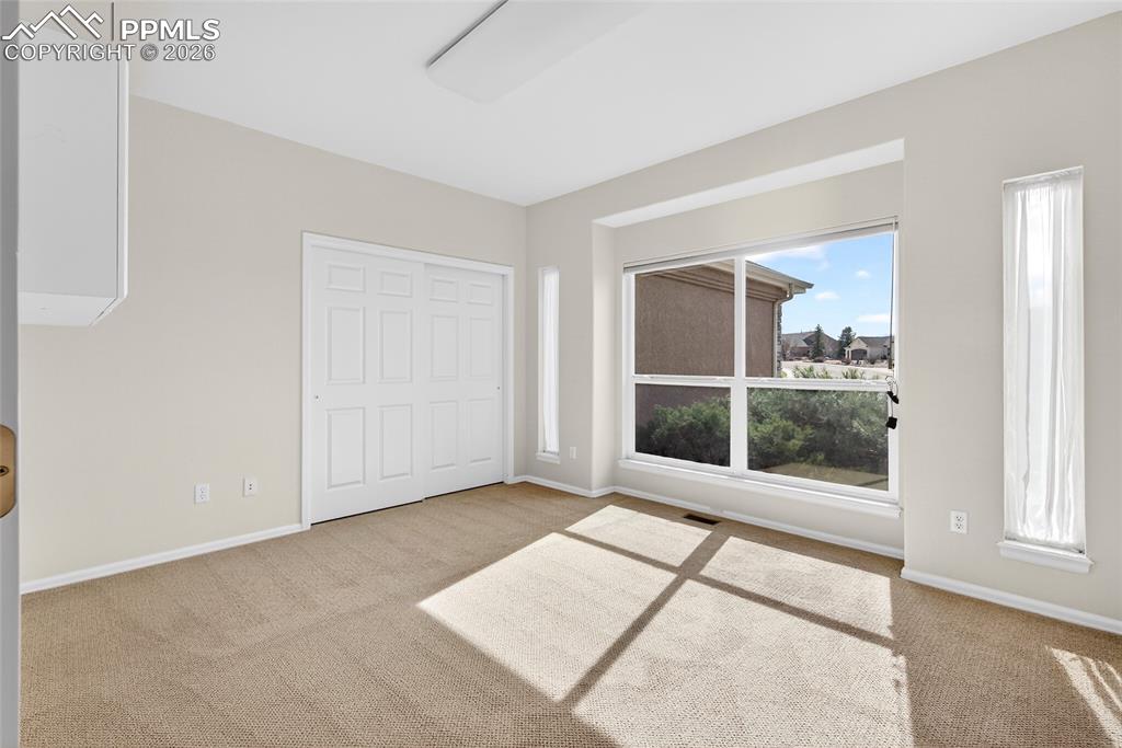 Image 38 of 48: Bedroom