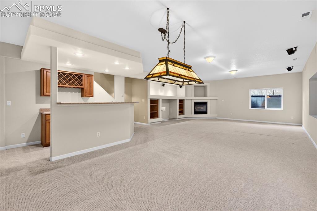 Image 46 of 48: Living Room