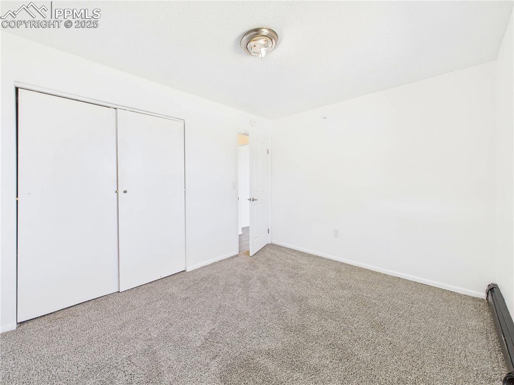 Image 24 of 31: Bedroom