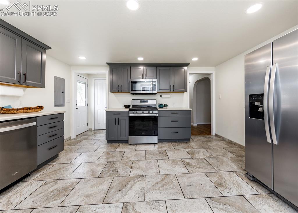 Image 11 of 35: Kitchen