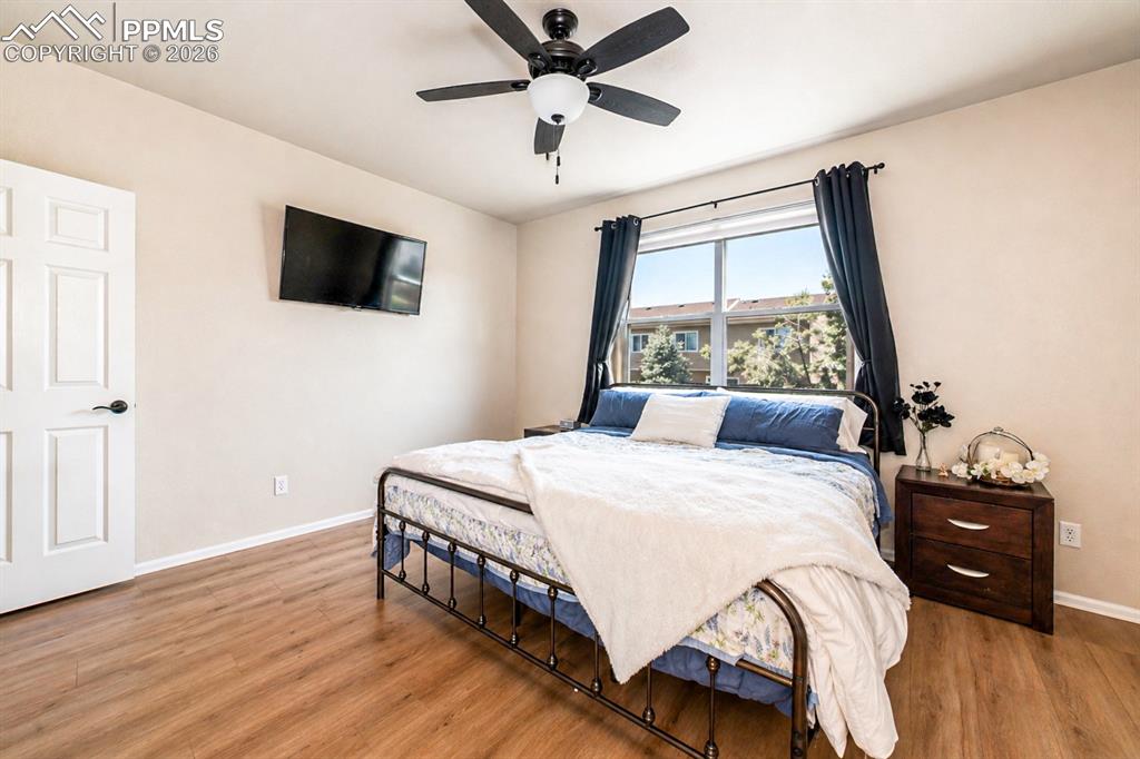 Image 12 of 37: Bedroom