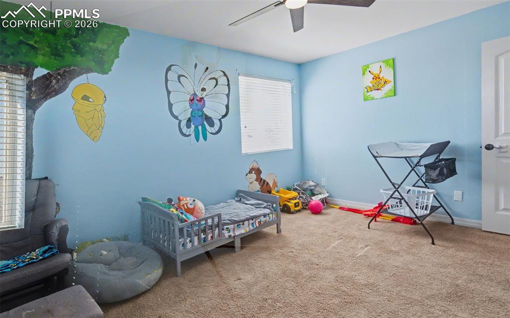 Image 24 of 45: Bedroom