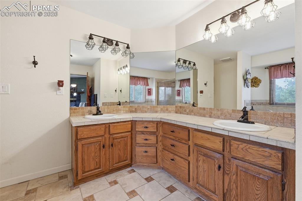 Image 27 of 41: Master Bathroom