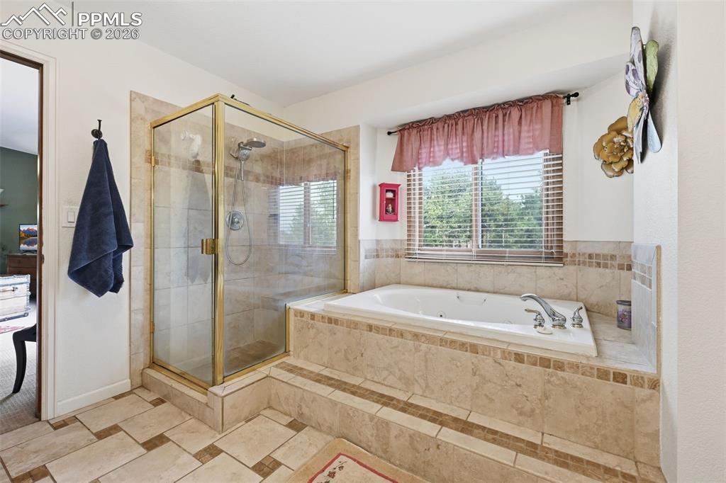 Image 28 of 41: Master Bathroom