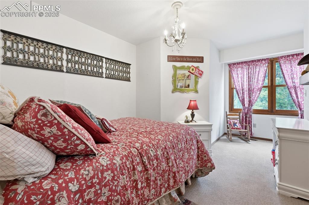 Image 29 of 41: Bedroom