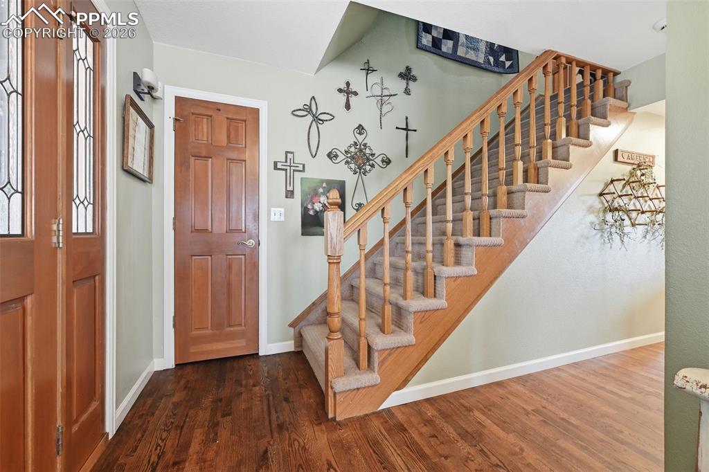 Image 7 of 41: Entry