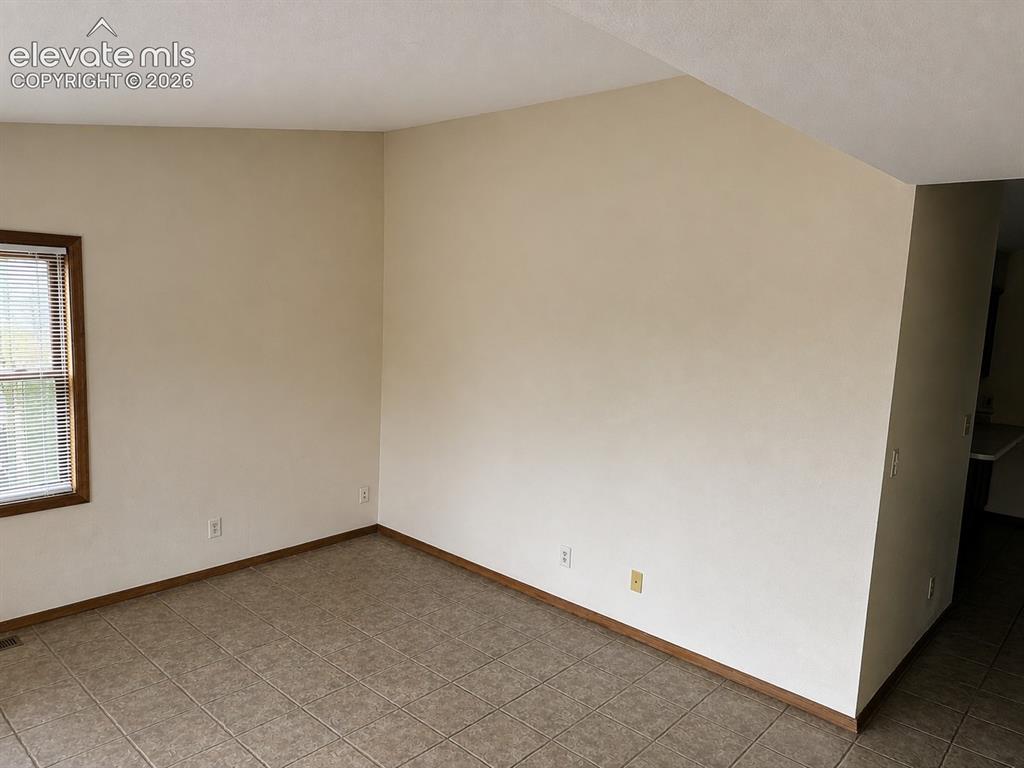 Image 4 of 12: Living Room