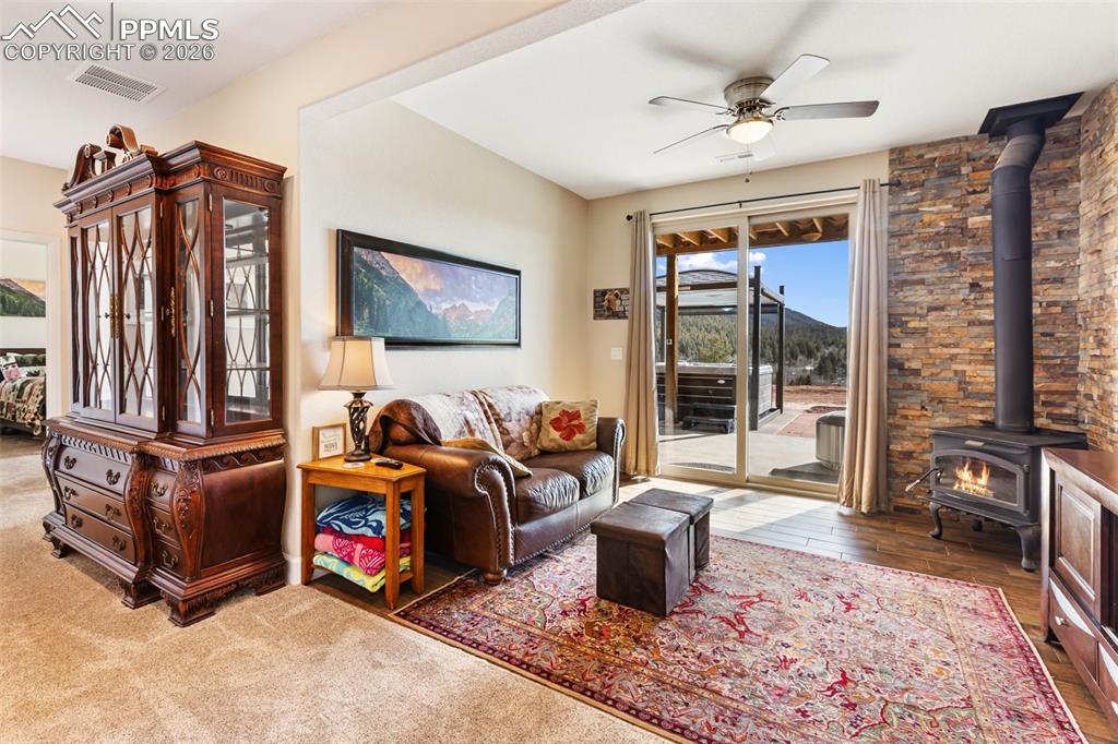 Image 27 of 50: Family Room