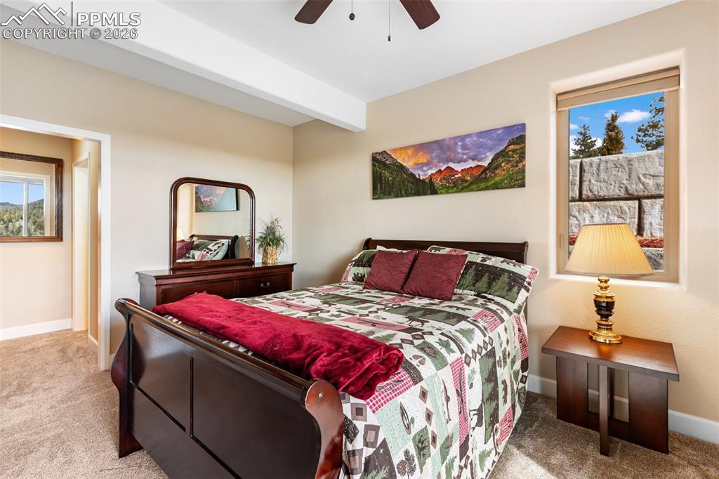 Image 30 of 50: Bedroom