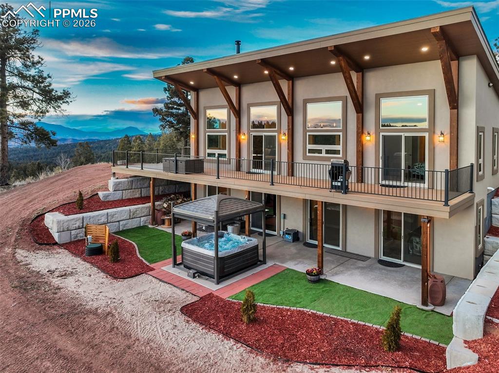 Image 42 of 50: Back of Structure