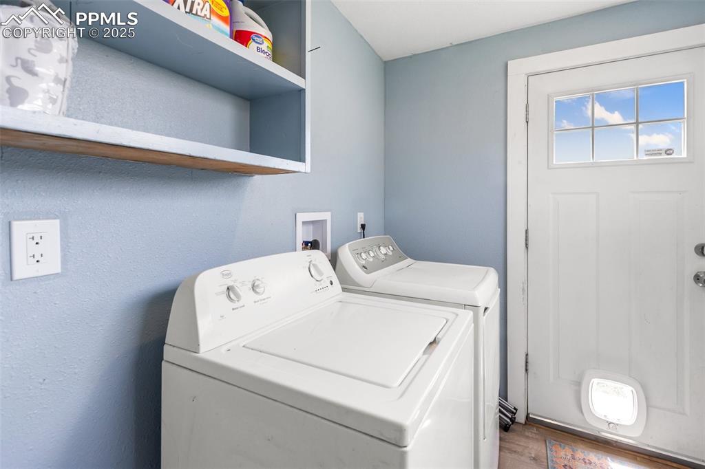 Image 19 of 21: Laundry