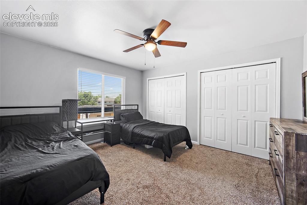 Image 10 of 25: Bedroom