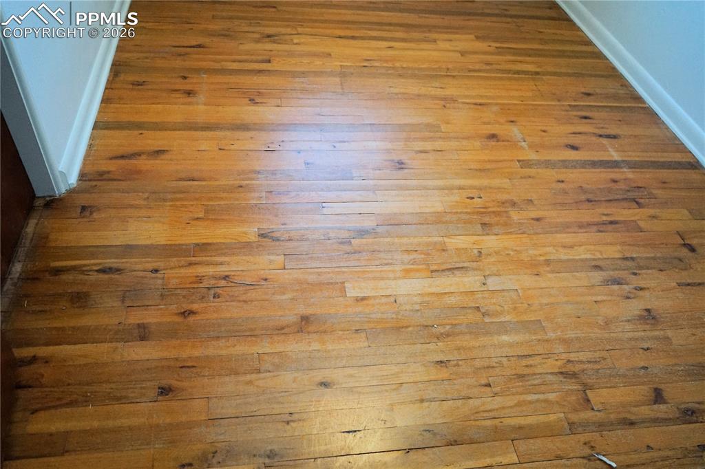 Image 12 of 40: Hardwood in Bedroom1
