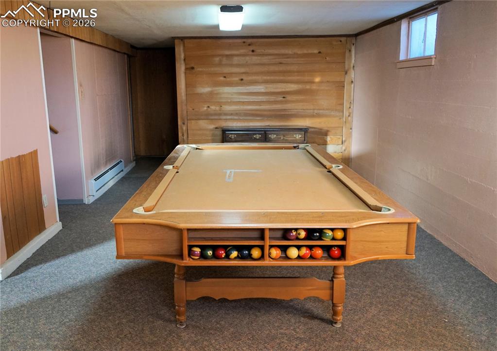 Image 23 of 40: Game Room