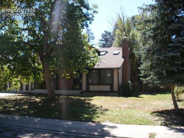 Image 2 of 32: Front of Structure
