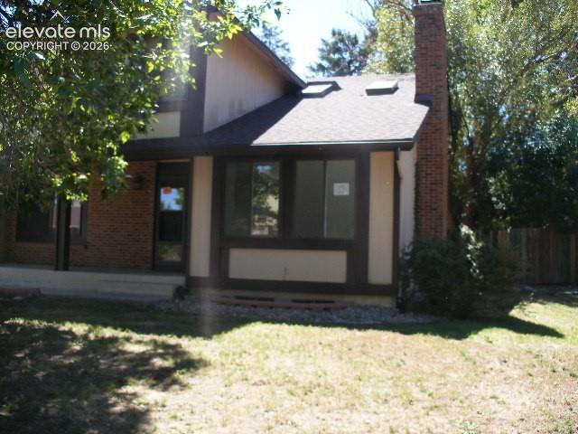 Image 3 of 32: Back of Structure