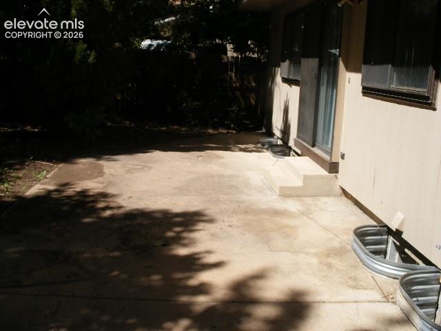 Image 31 of 32: Patio