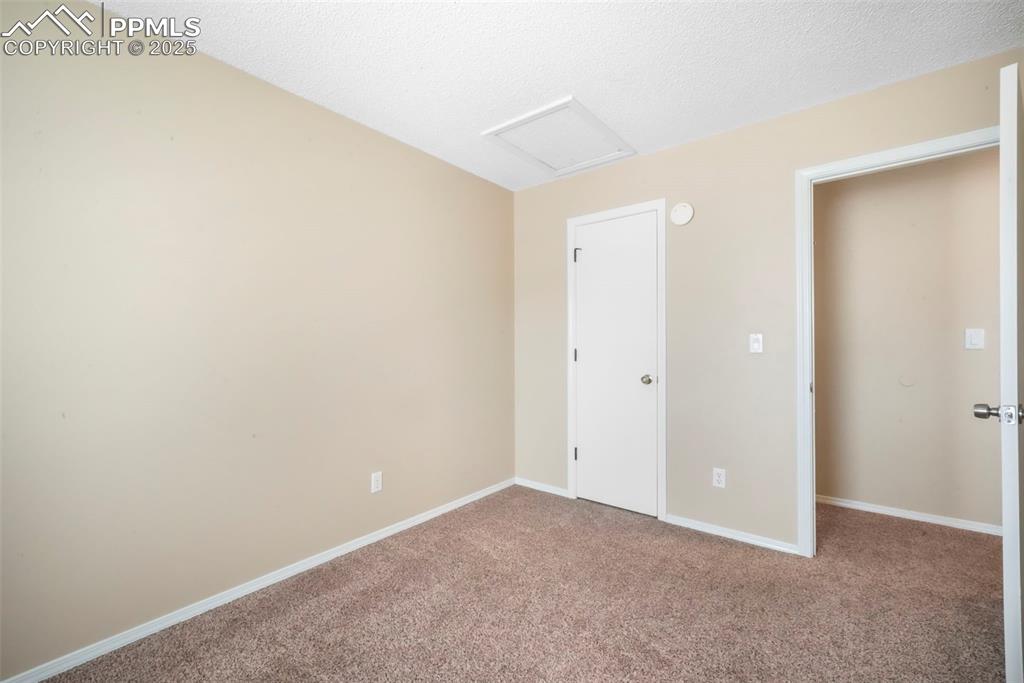 Image 24 of 50: Bedroom