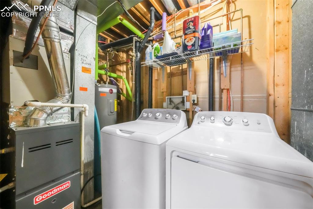 Image 31 of 50: Laundry