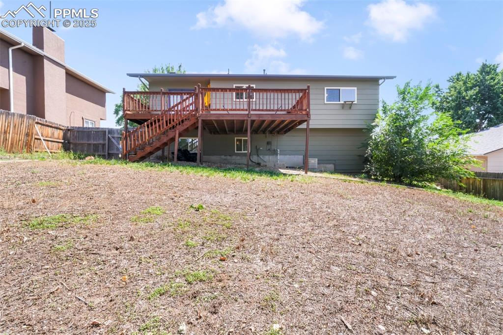 Image 40 of 50: Back of Structure