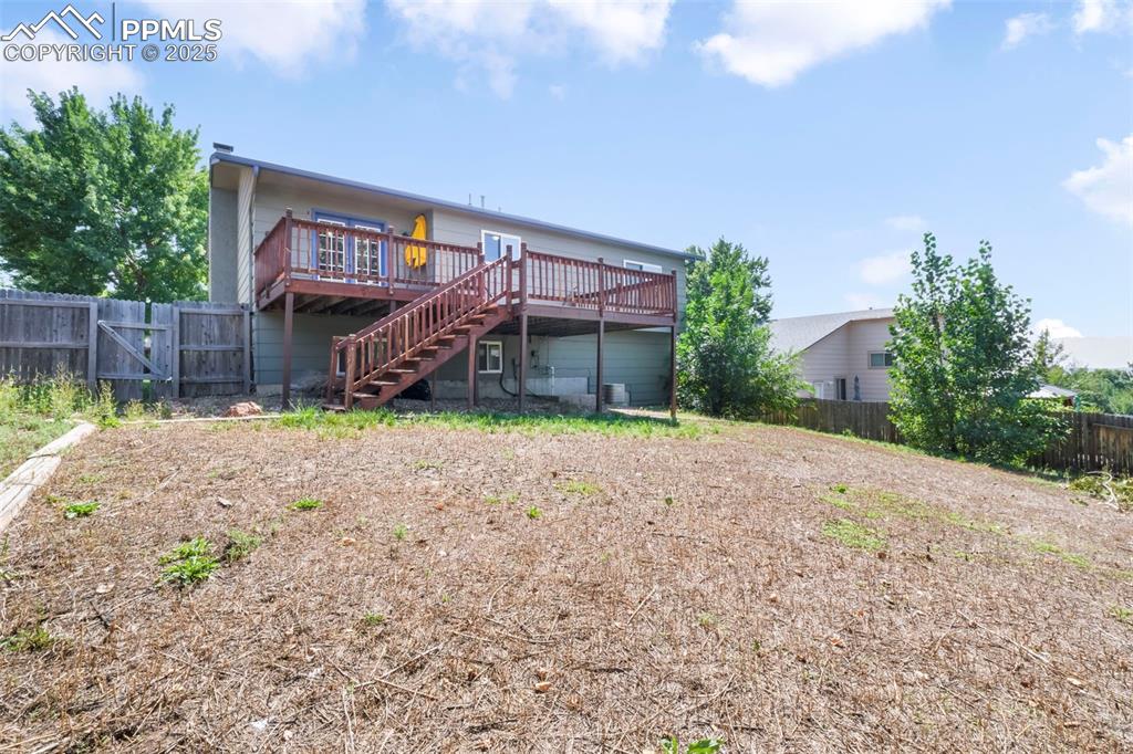 Image 41 of 50: Back of Structure