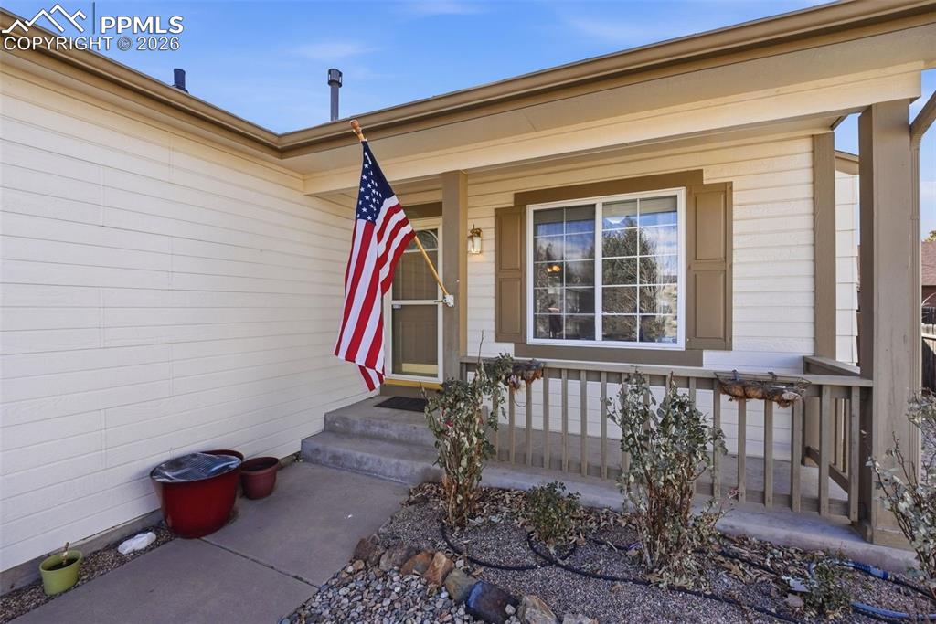 Image 3 of 49: Entry