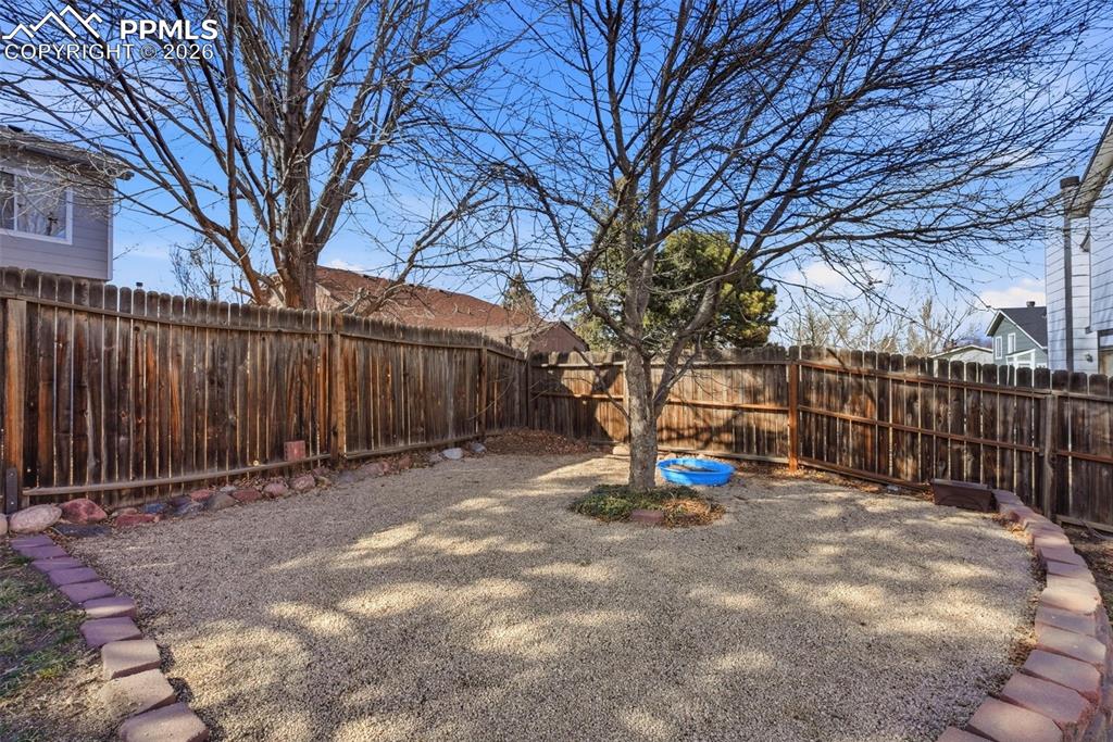 Image 36 of 49: Yard