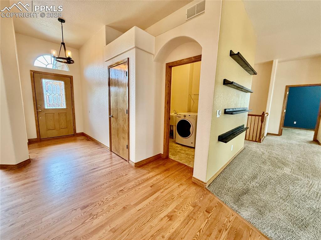 Image 3 of 45: Entry Area