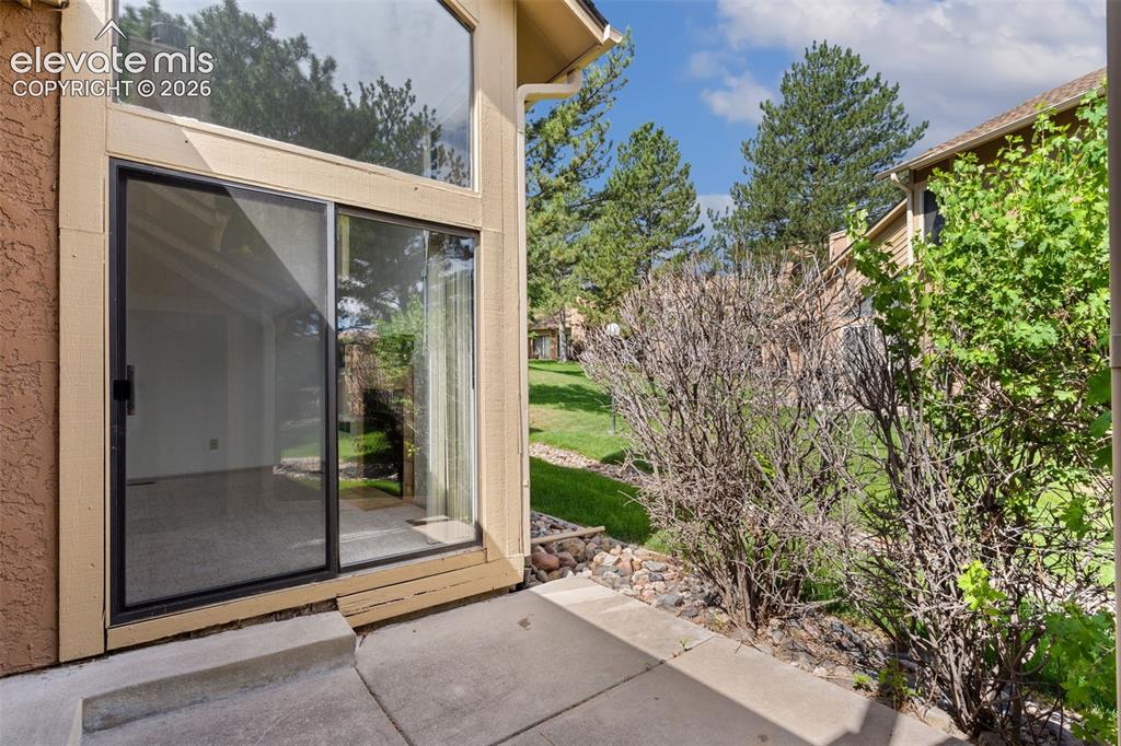Image 8 of 25: Patio