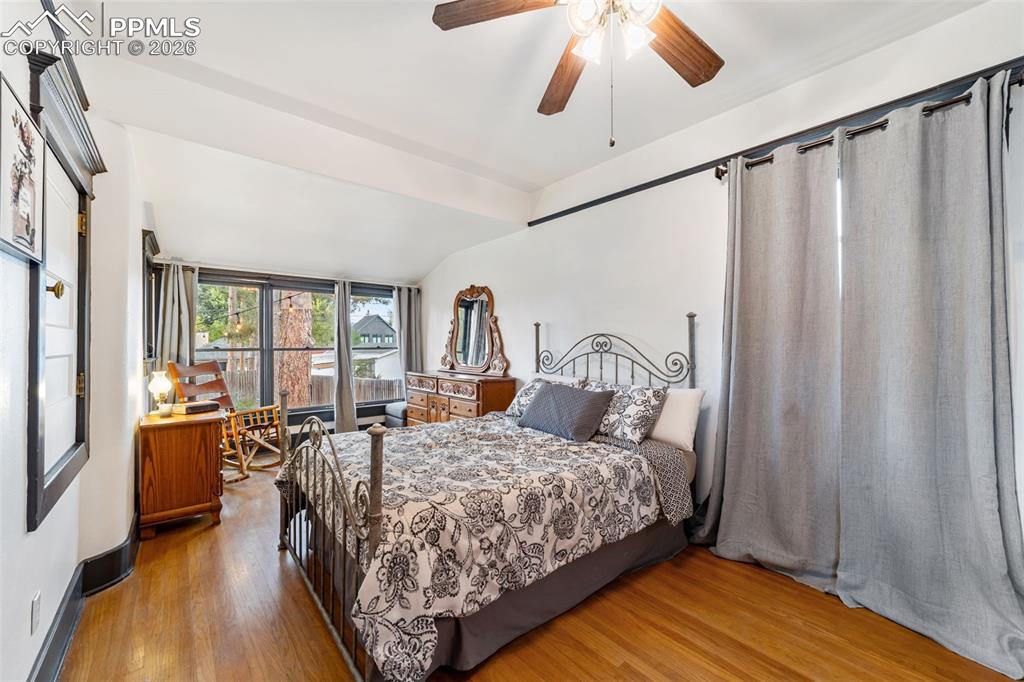 Image 14 of 50: Enormous primary bedroom