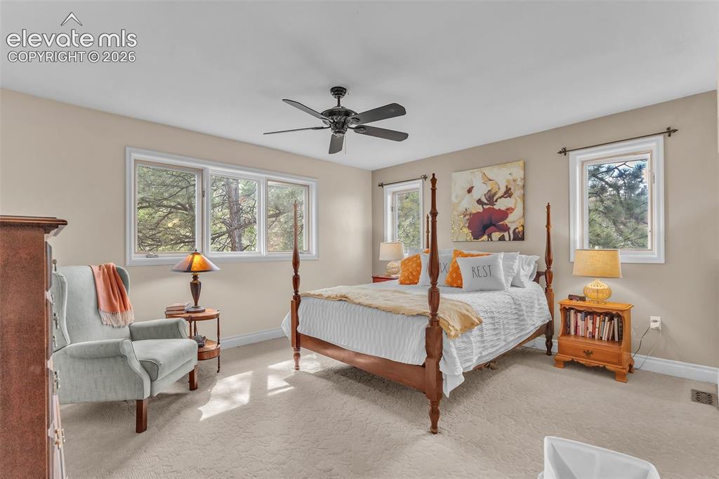 Image 19 of 43: Bedroom