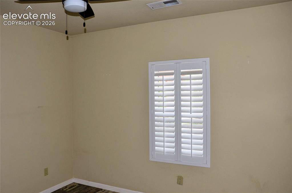 Image 9 of 15: Bedroom #3