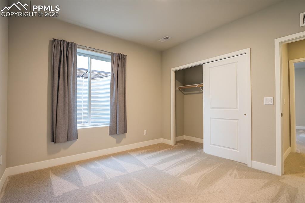 Image 22 of 42: Bedroom