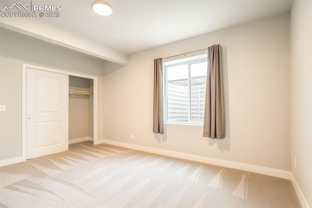 Image 26 of 42: Bedroom