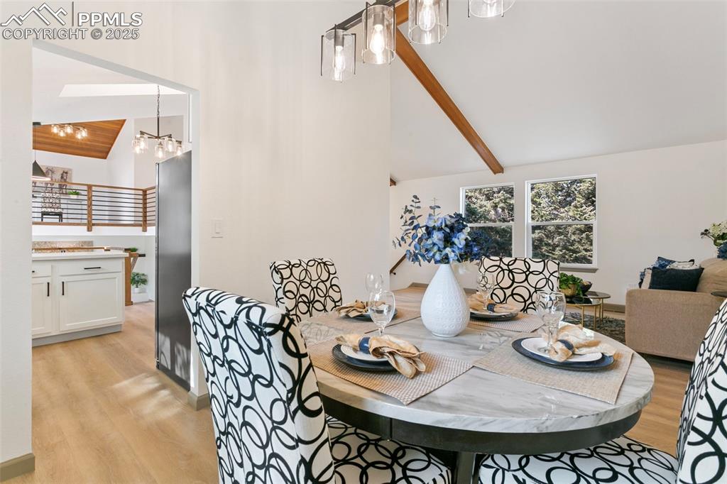 Image 9 of 48: Dining Area