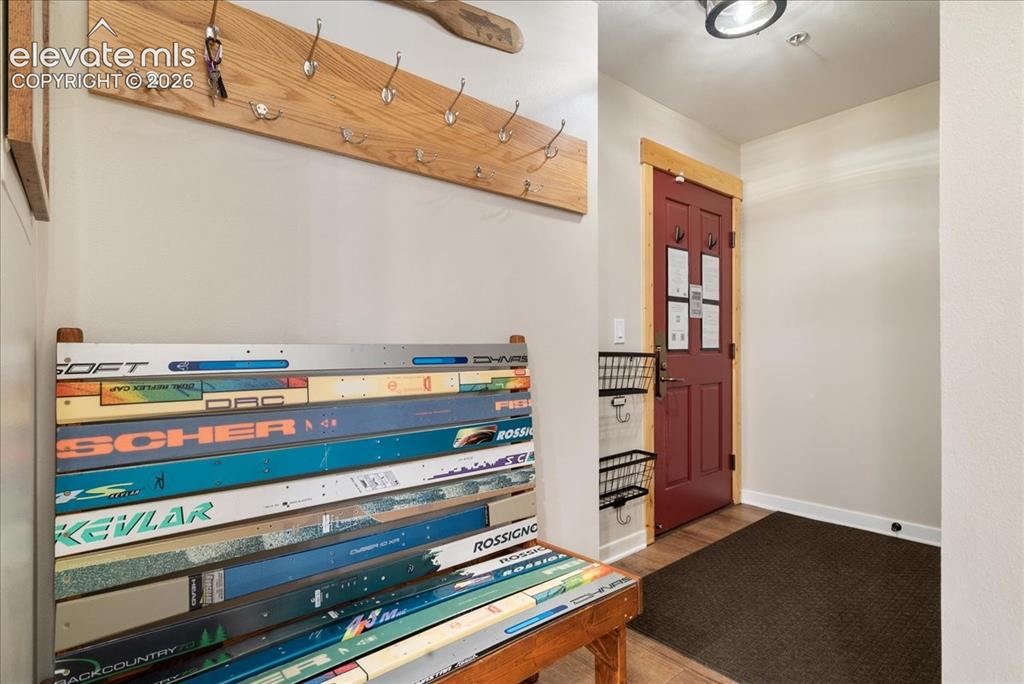 Image 19 of 37: Mud Room