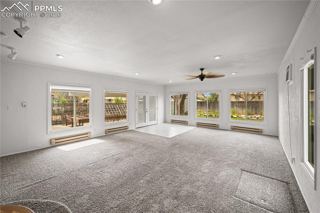 Image 17 of 46: Sun Room