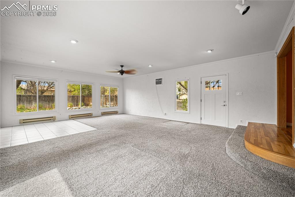 Image 19 of 46: Living Room