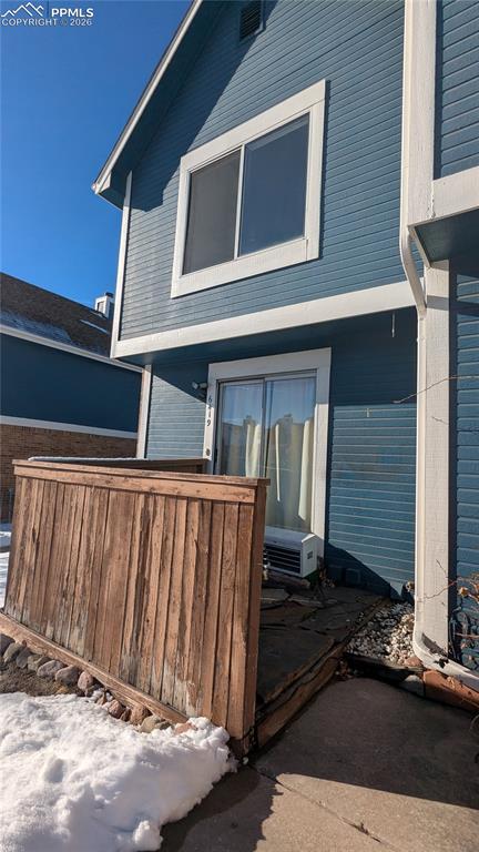 Image 25 of 27: Back of Structure